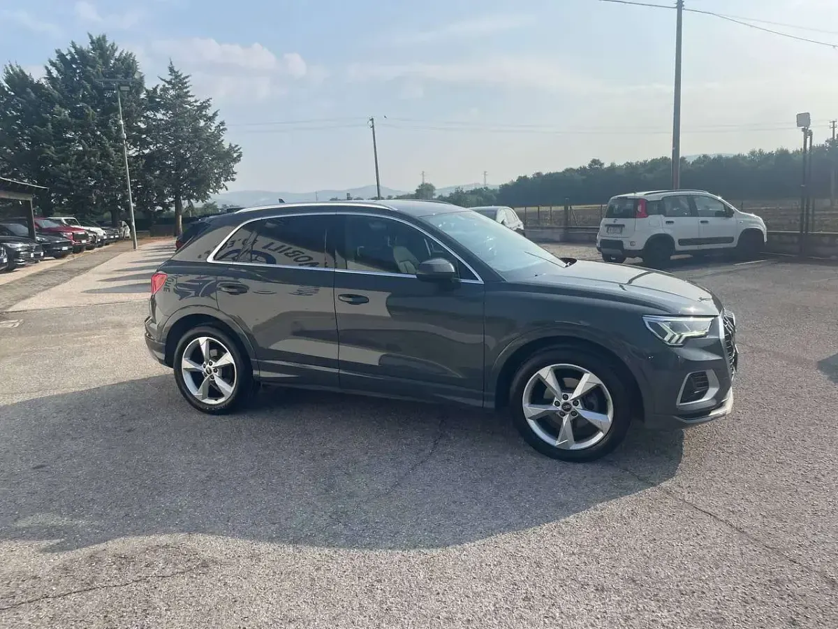 Usata Audi Q3 Advanced Plus 150 CV (110 kW) 2022 Grigio SUV