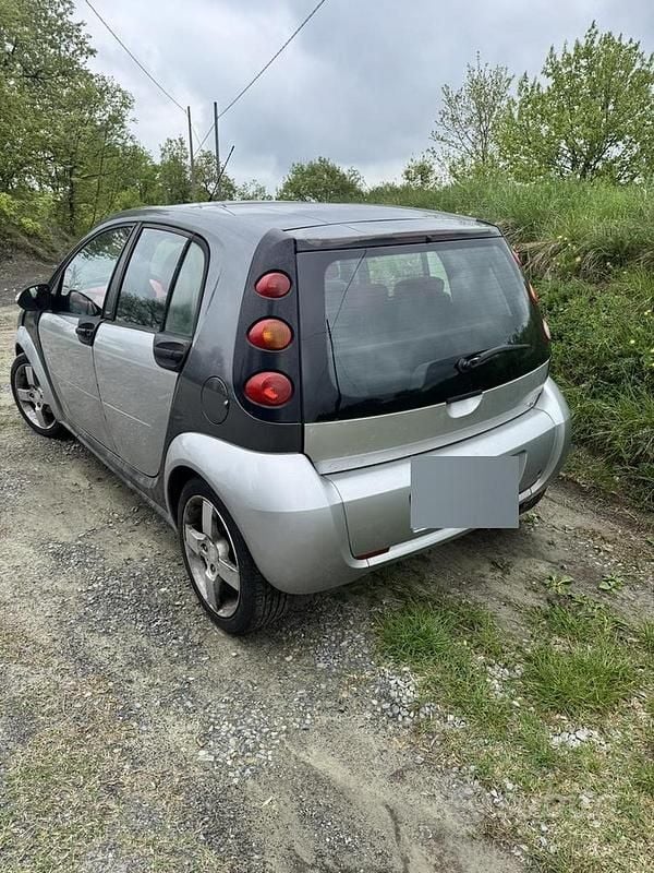 Usata Smart ForFour 177 CV (130 kW) 2005 Grigio Utilitaria