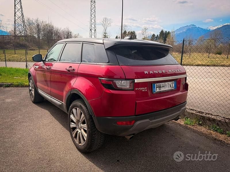 Usata Land Rover Range Rover evoque HSE Dynamic 150 CV (110 kW) 2017 Rosso SUV