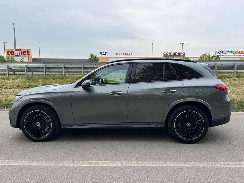 Usata Mercedes GLC300 AMG Line Premium 269 CV (197 kW) 2023 Grigio SUV