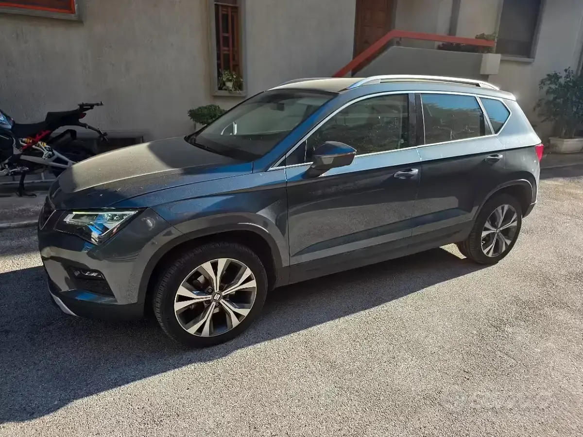 Usata Seat Ateca 115 CV (84 kW) 2019 Grigio SUV