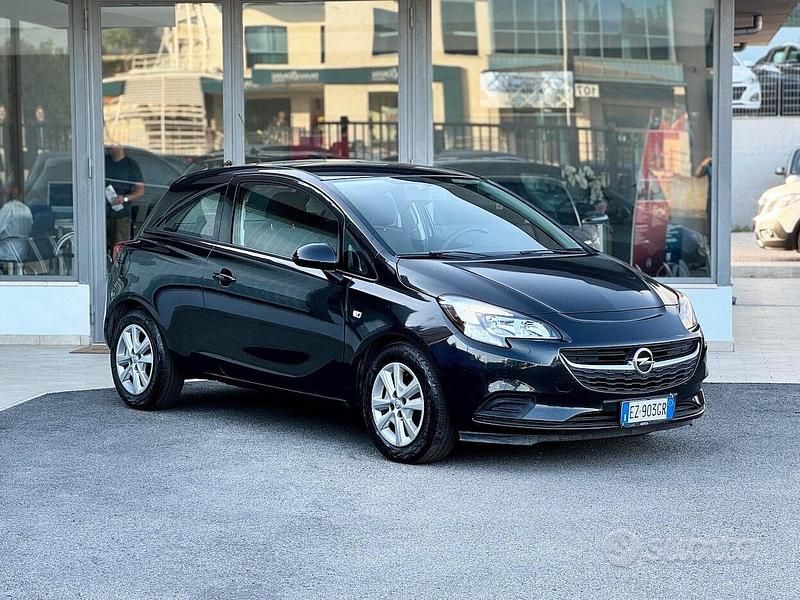 Nero Usata 2015 Opel Corsa Tre volumi | 5900 € (Buon prezzo) - Immagine 1/4