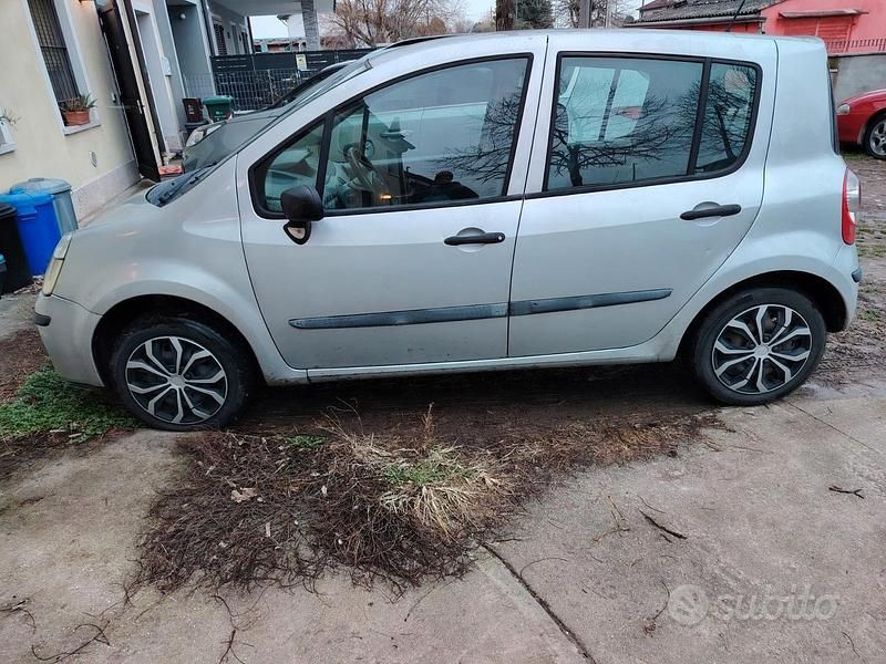 Usata Renault Modus 2005 Grigio Monovolume