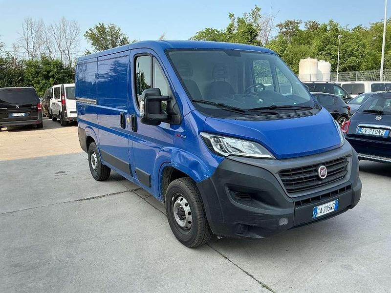 Usata Fiat Ducato 120 CV (88 kW) 2020 Blu/azzurro Furgone