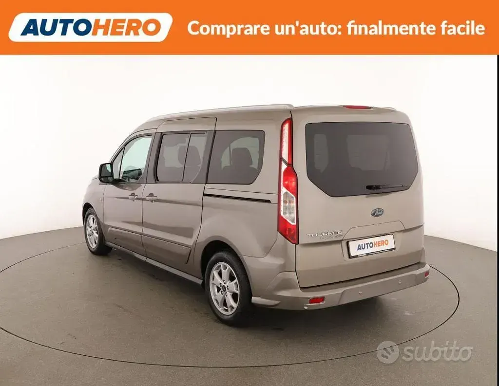 Begagnad Ford Tourneo Connect Titanium 120 HK (88 kW) 2018 Guld Minibuss