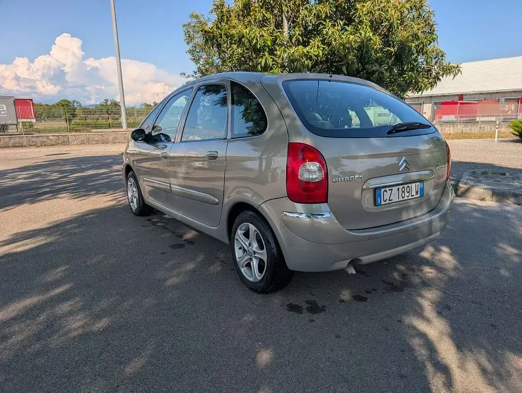 Usata Citroën Xsara Picasso 109 CV (80 kW) 2006 Monovolume