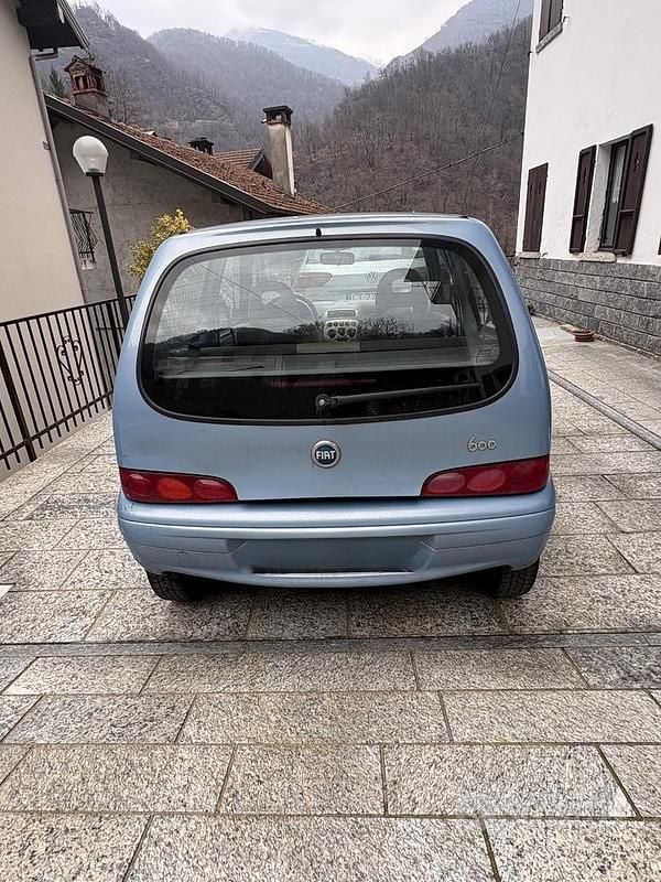 Usata Fiat 600 54 CV (39 kW) 2009 Utilitaria