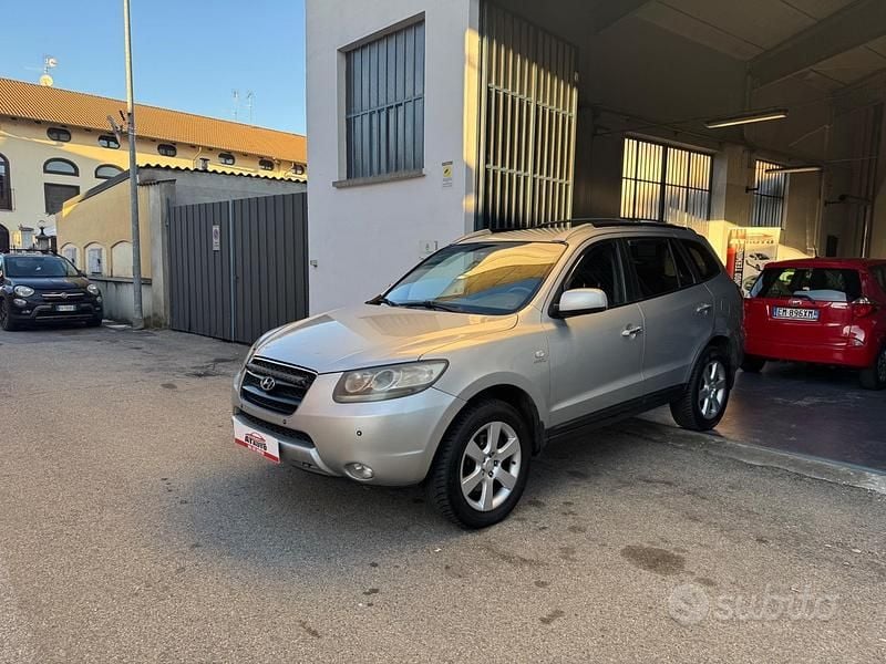 Usata Hyundai Santa Fe Dynamiq 155 CV (114 kW) 2007 Grigio SUV