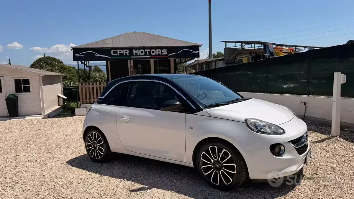 Usata Opel Adam Glam 69 CV (50 kW) 2017 Bianco Utilitaria