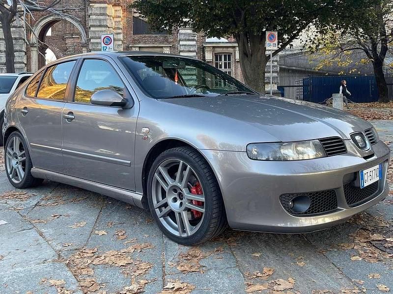 Usata Seat Leon CUPRA 224 CV (164 kW) 2005 Grigio Utilitaria