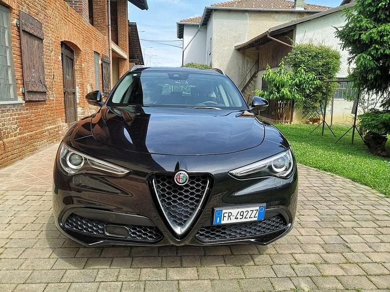 Usata 2018 Alfa Romeo Stelvio SUV | 17.000 € (Super prezzo) - Immagine 1/4