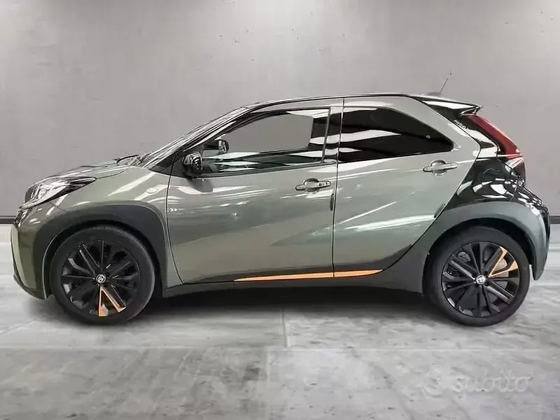 Usata Toyota Aygo X Limited 72 CV (52 kW) 2022 Verde SUV