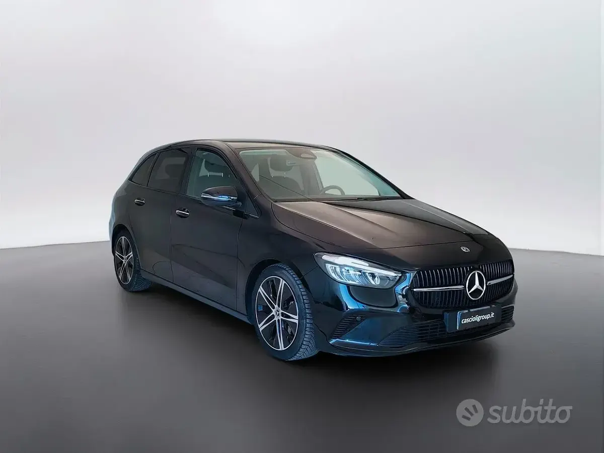 Usata Mercedes B180 Advanced Plus 116 CV (85 kW) 2023 Nero Utilitaria