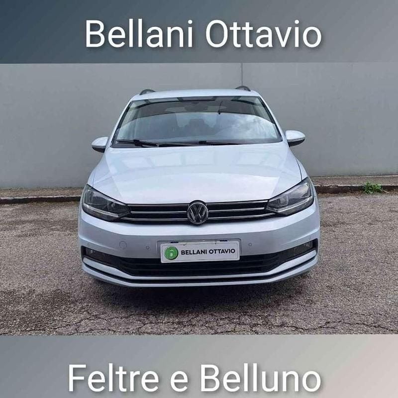 Begagnad VW Touran Executive 116 HK (85 kW) 2018 Grå Minibuss