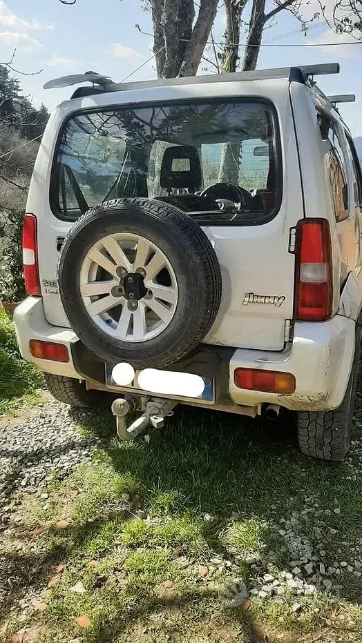 Usata Suzuki Jimny 85 CV (62 kW) 2009 Bianco SUV