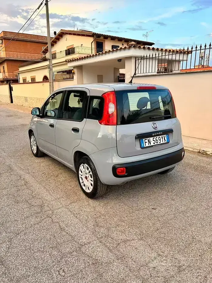 Usata Fiat Panda 69 CV (50 kW) 2018 Grigio Utilitaria