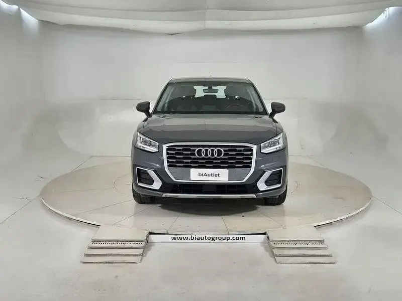 Usata Audi Q2 Business 149 CV (109 kW) 2018 Grigio SUV