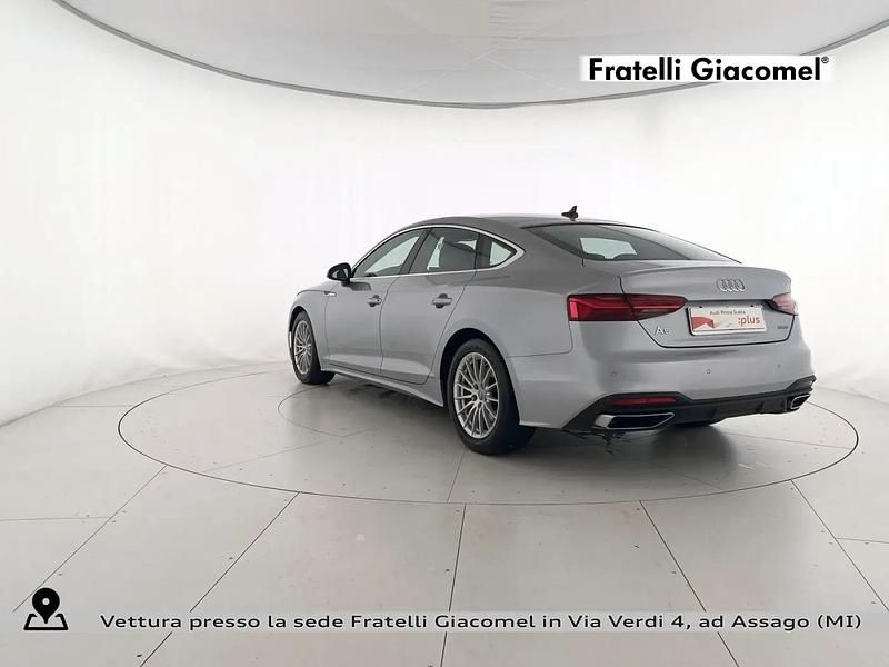 Usata Audi A5 Sportback Business 204 CV (150 kW) 2020 L5 argento fioretto metallizza Utilitaria