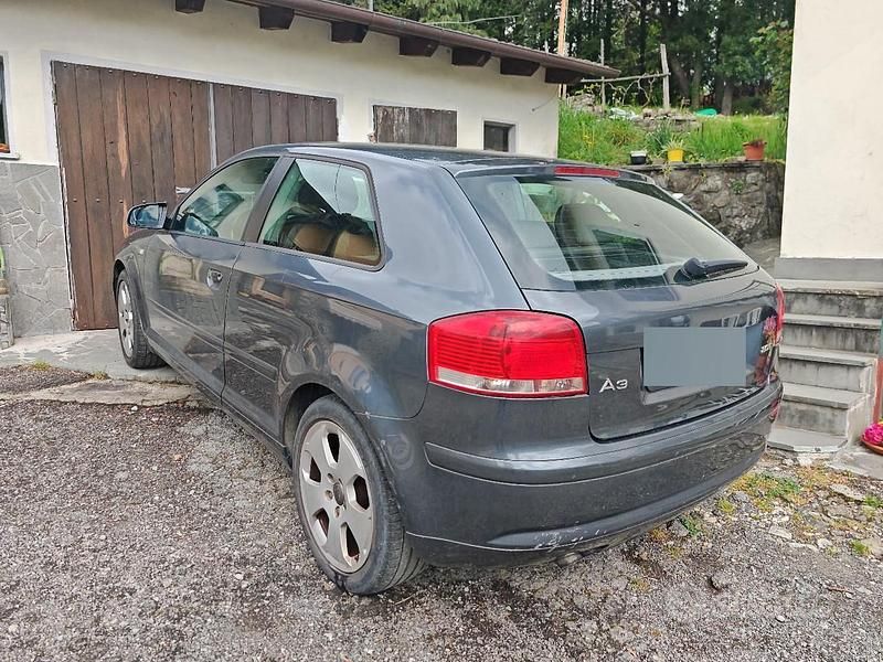 Usata Audi A3 140 CV (102 kW) 2004 Grigio Utilitaria