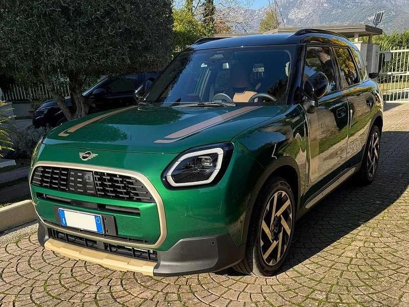 Usata Mini Cooper Countryman Favoured 170 CV (125 kW) 2024 Verde SUV