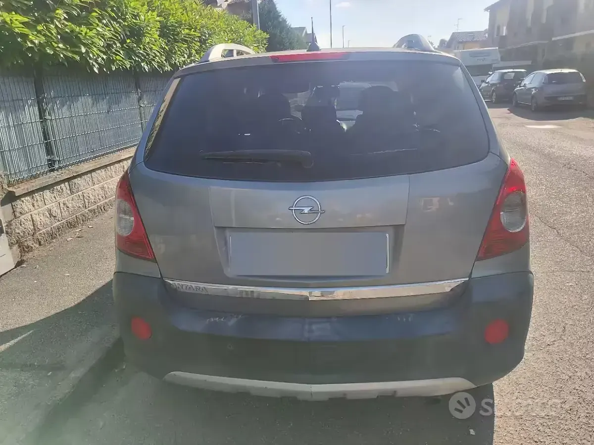Usata Opel Antara 140 CV (102 kW) 2010 SUV