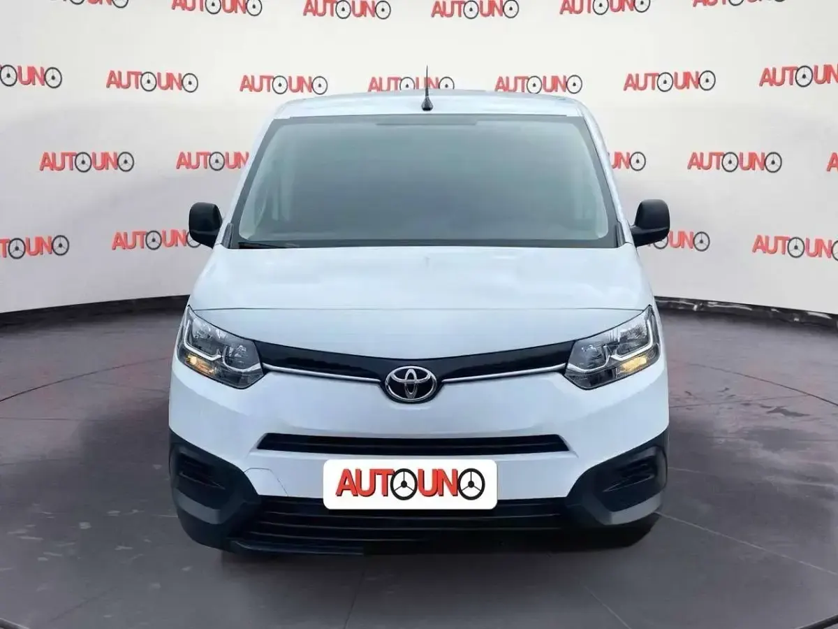 Usata Toyota Proace City City 102 CV (75 kW) 2023 Bianco Monovolume