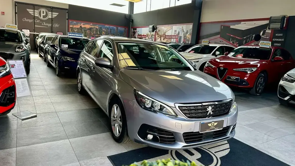 Usata Peugeot 308 Business-Line 131 CV (96 kW) 2019 Grigio artense metallizzato Station wagon