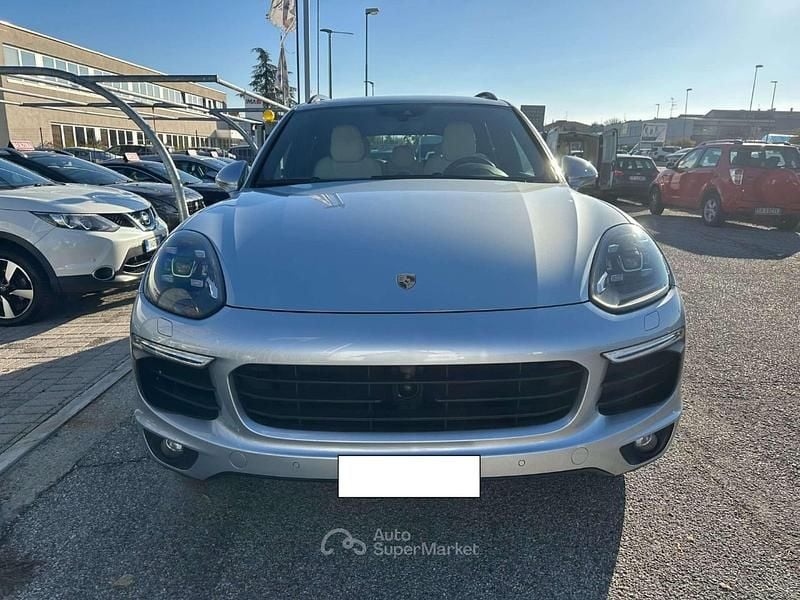 Usata Porsche Cayenne 333 CV (244 kW) 2016 Argento SUV