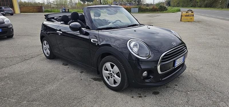 Usata Mini Cooper Cabriolet 135 CV (99 kW) 2018 Nero Cabrio