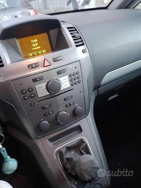 Usata Opel Zafira 125 CV (91 kW) 2008 Monovolume
