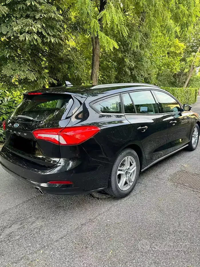 Usata Ford Focus Active 120 CV (88 kW) 2020 Nero Station wagon