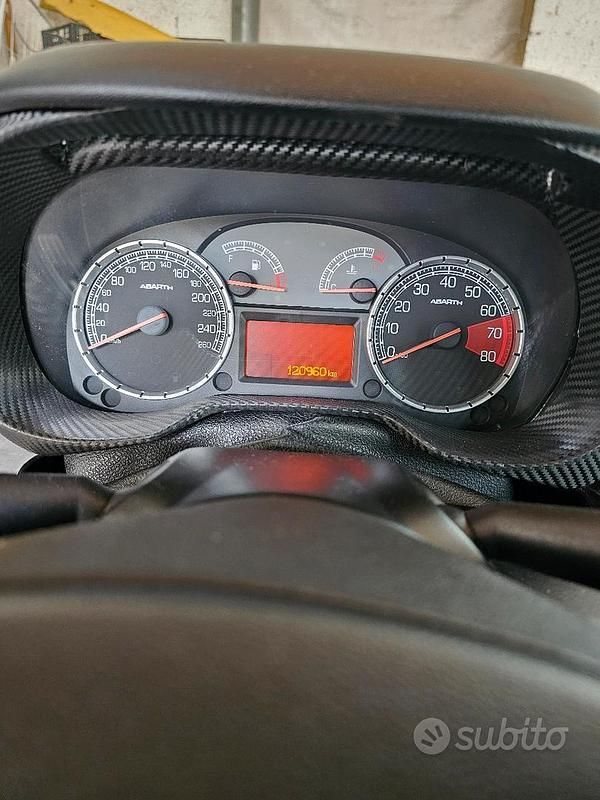 Usata Abarth Grande Punto 210 CV (154 kW) 2009 Nero Utilitaria