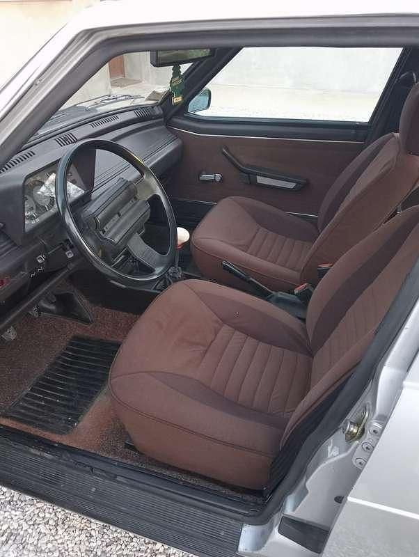 Usata Alfa Romeo Giulietta 109 CV (80 kW) 1980 Grigio Berlina