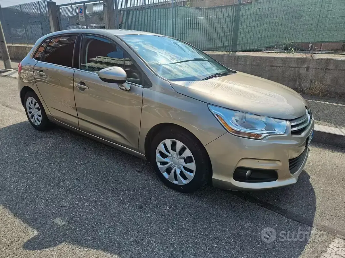 Usata Citroën C4 Seduction 92 CV (67 kW) 2013 Marrone Berlina