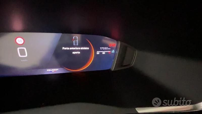 Usata Peugeot 208 Allure 2025 Nero Utilitaria