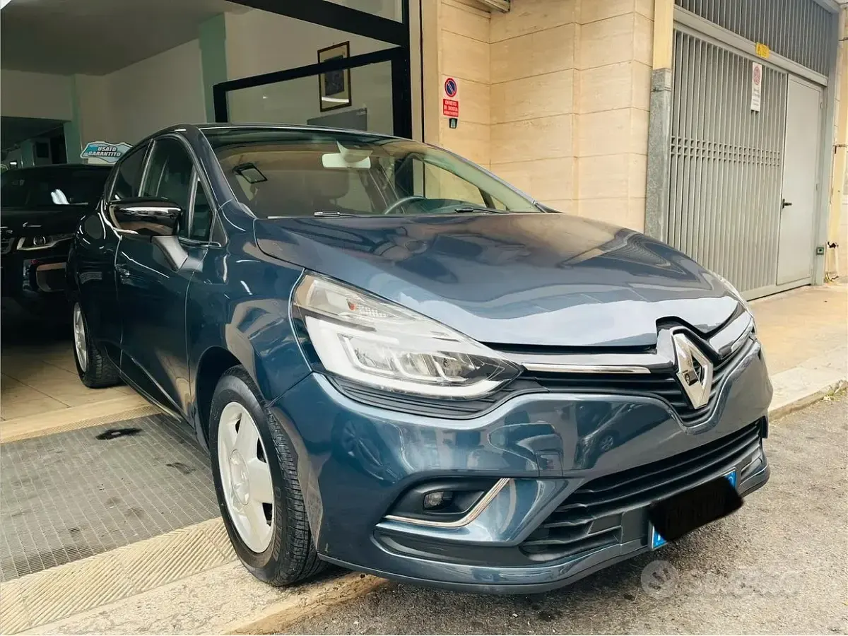 Second-hand Renault Clio IV 90 CP (66 kW) 2019 Gri Berlinǎ