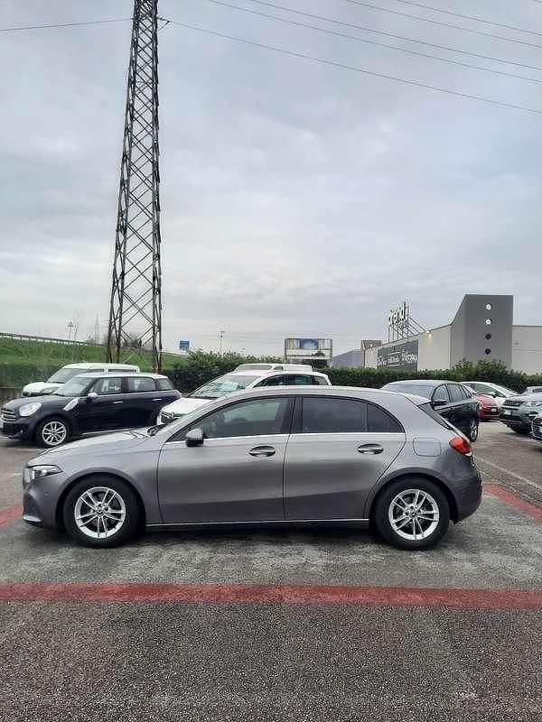 Usata Mercedes A180 116 CV (85 kW) 2019 Berlina