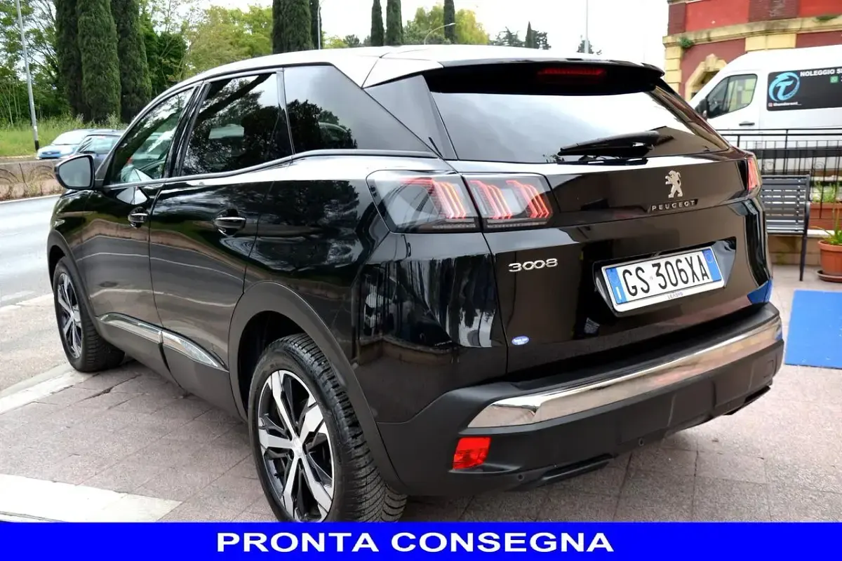 Usata Peugeot 3008 Allure 131 CV (96 kW) 2024 Nero SUV