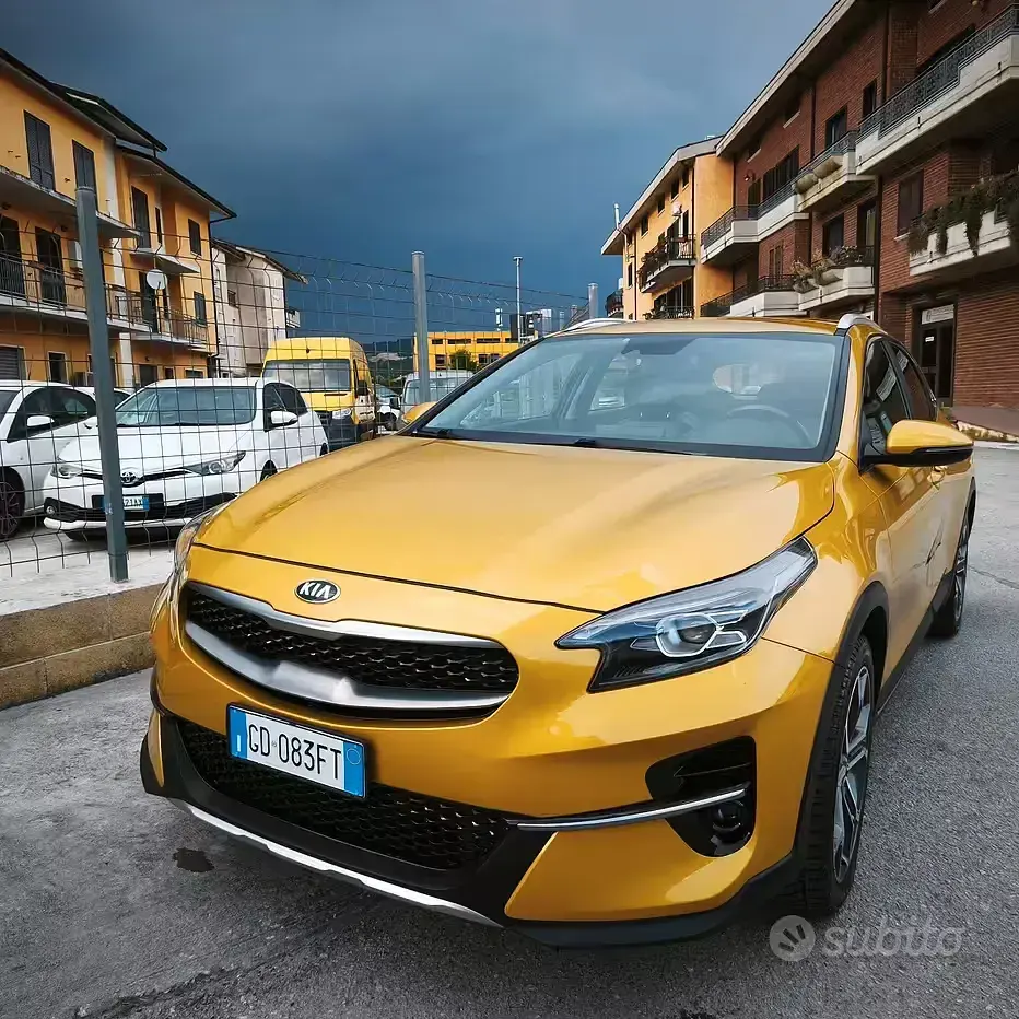 Usata Kia XCeed Style 115 CV (84 kW) 2021 Giallo SUV