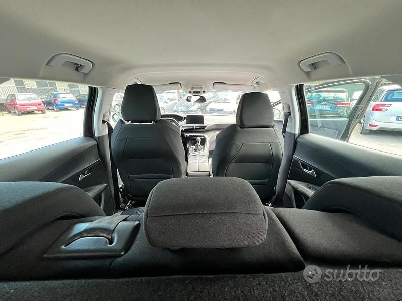 Usata Peugeot 3008 120 CV (88 kW) 2017 Nero SUV