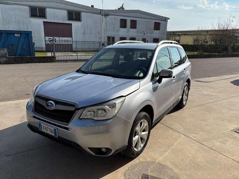 Usata Subaru Forester Exclusive+ 150 CV (110 kW) 2014 Argento SUV