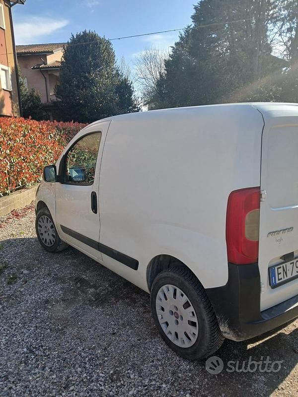 Usata Fiat Fiorino 77 CV (56 kW) 2012 Bianco Monovolume