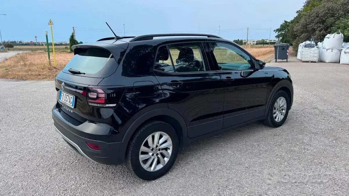 Usata VW T-Cross Style 95 CV (69 kW) 2019 Nero SUV