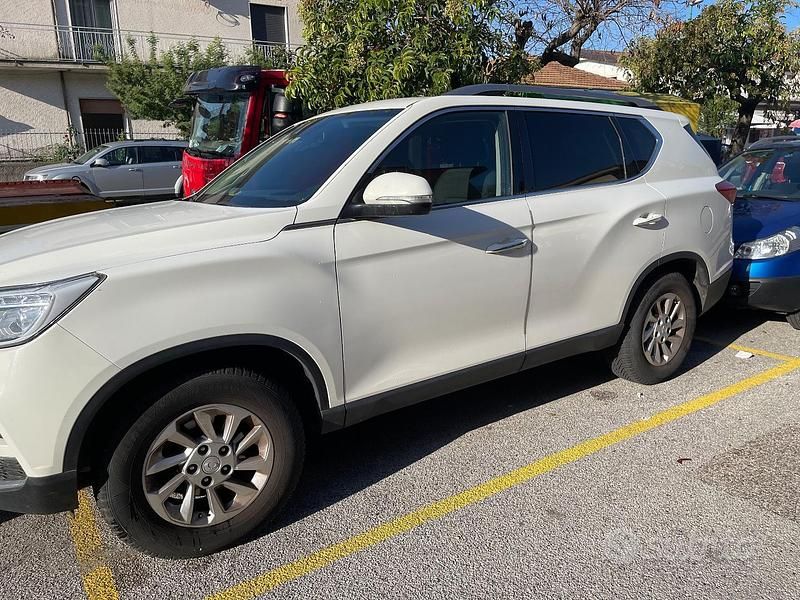 Bianco Usata 2019 Ssangyong (KGM) Rexton II SUV | 16.000 € - Immagine 1/4