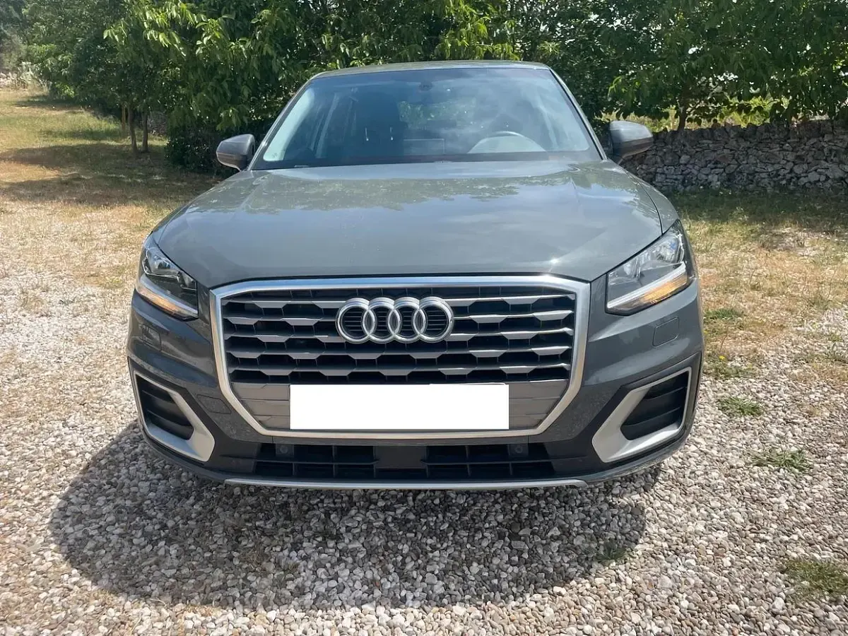 Usata Audi Q2 116 CV (85 kW) 2019 Grigio SUV