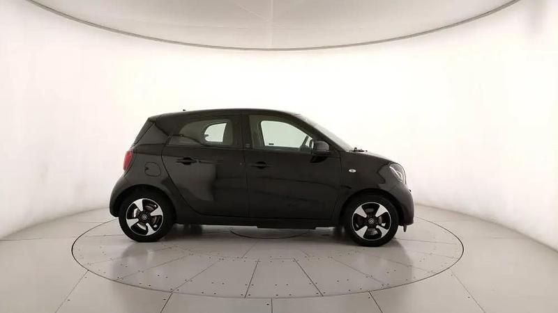 Usata Smart ForFour Passion 40 kW (55 CV) 2020 Utilitaria