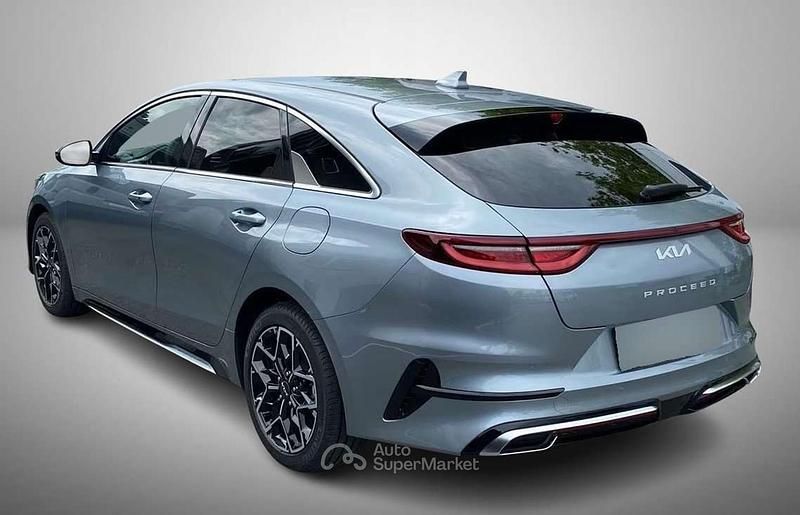 Usata Kia ProCeed 140 CV (102 kW) 2025 Grigio Station wagon