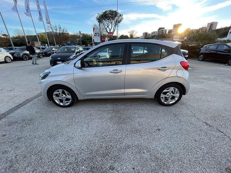 Usata Hyundai i10 67 CV (49 kW) 2022 Grigio Utilitaria