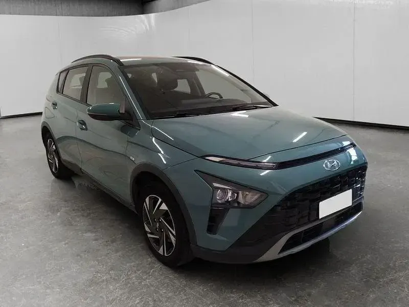 Usata Hyundai Bayon 100 CV (73 kW) 2023 Verde SUV