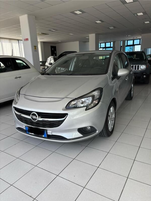 Usata Opel Corsa Cosmo 75 CV (55 kW) 2015 Argento Berlina